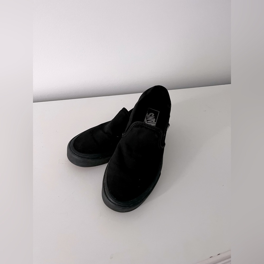 Women’s vans size 8